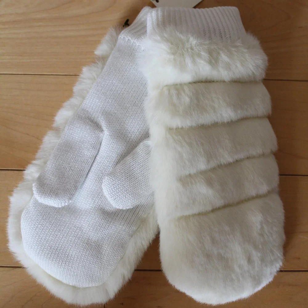 NWT UGG WOMEN'S FAUX FUR IVORY WHITE MITTENS S/M